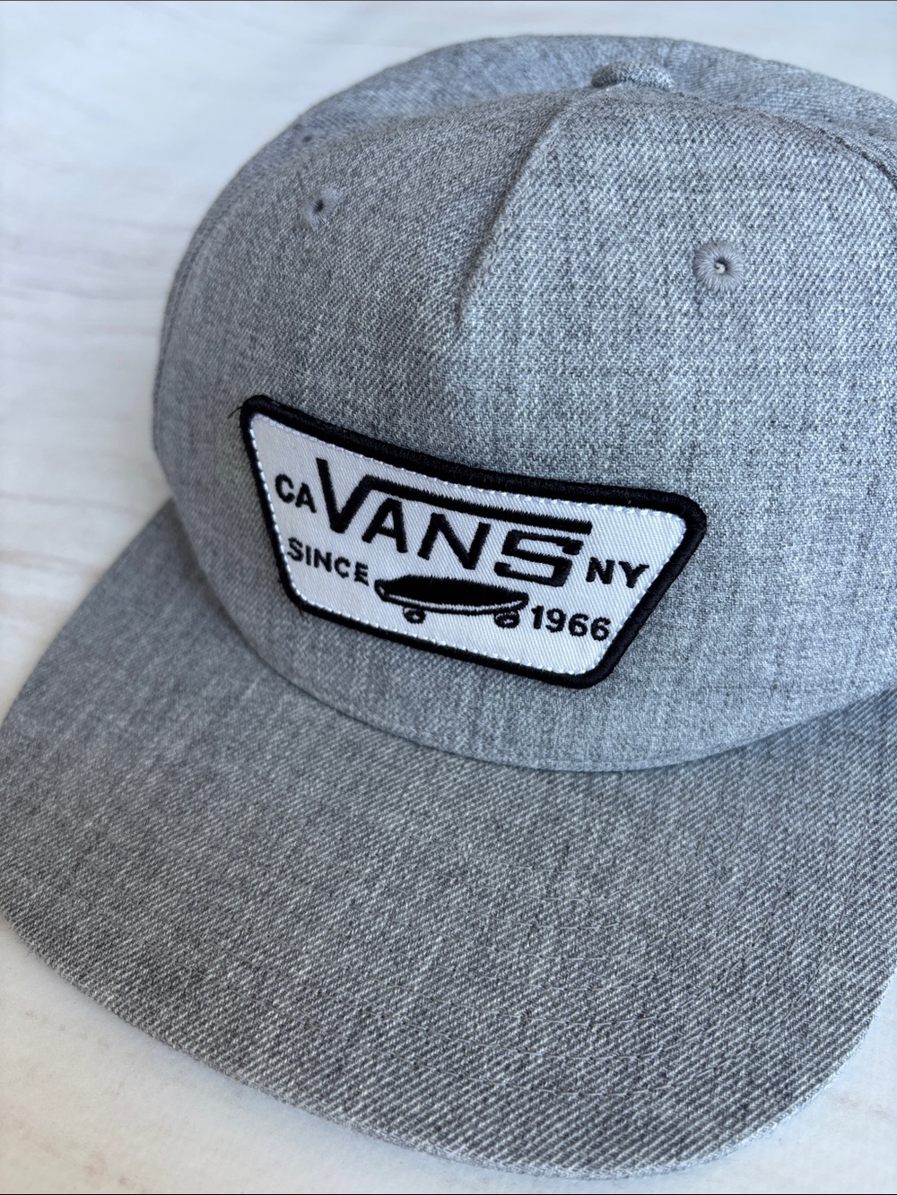Vans Light Gray Logo Patch Snapback Hat Very Good Condition One Size Wool Blend